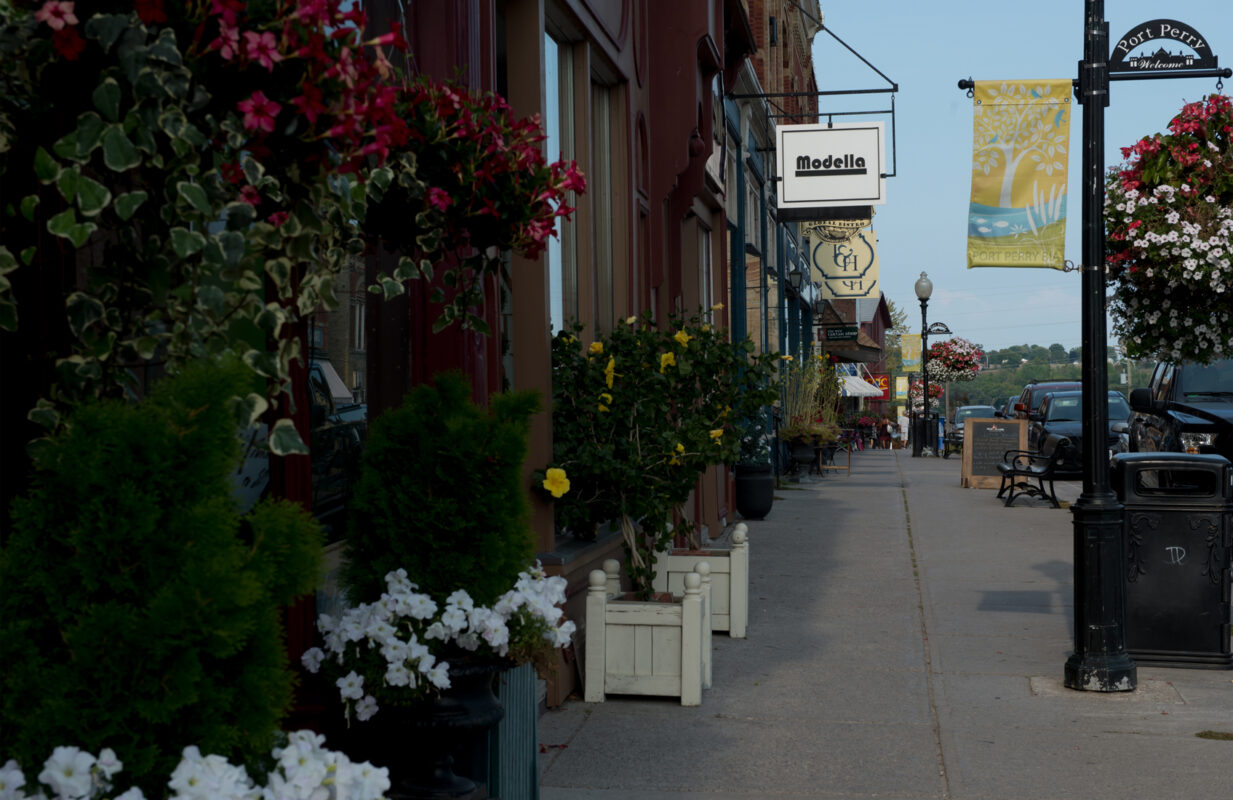 Scugog Cannabis Delivery downtown port perry 1233x800 - Scugog Cannabis Delivery